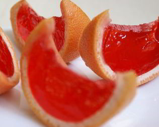 Желе в грейпфрутах