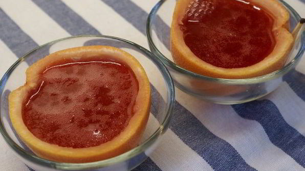 желе в грейпфрутах