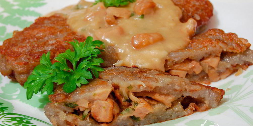 Рецепт драников с грибами и грибным соусом