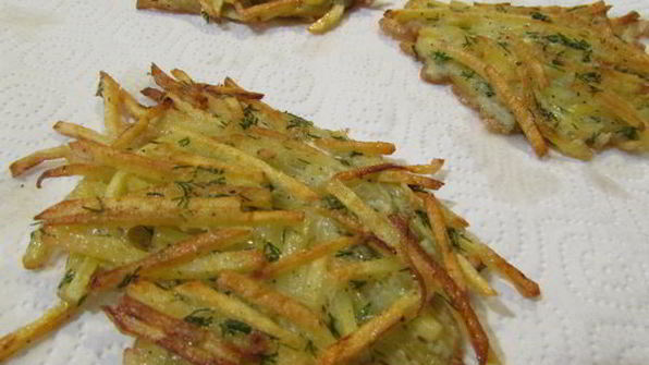 драники с красной икрой