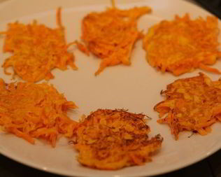 Морковные драники