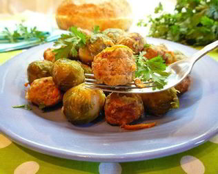 Брюссельская капуста с фрикадельками