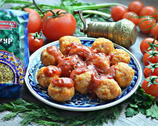 Фрикадельки из булгура в томатном соусе