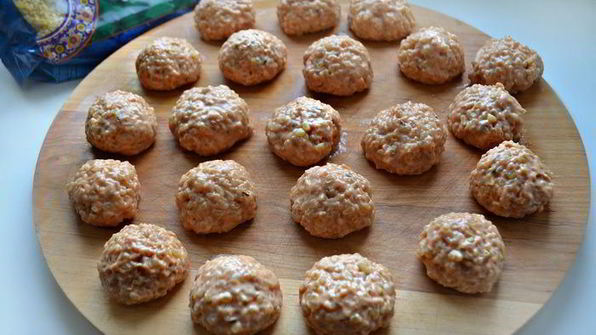 фрикадельки из булгура в томатном соусе