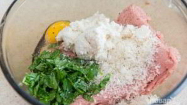 фрикадельки из индейки в грибном соусе