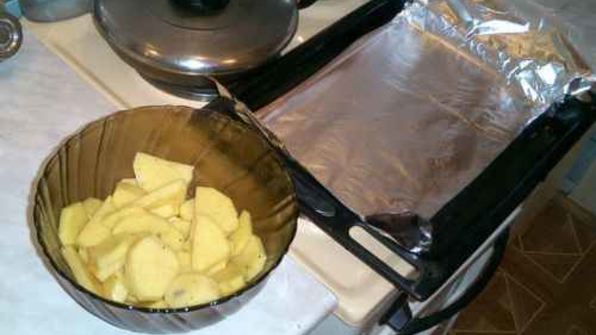 фрикадельки с печеным картофелем