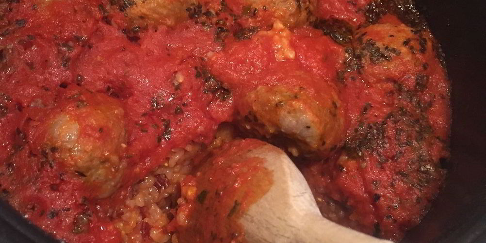 Рецепт фрикаделек с рисом и томатным соусом в мультиварке