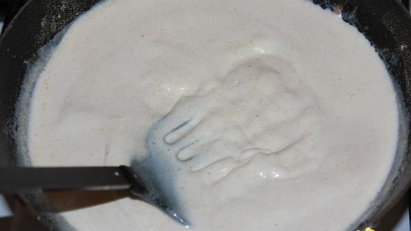 фрикадельки со сливочным сыром в белом соусе