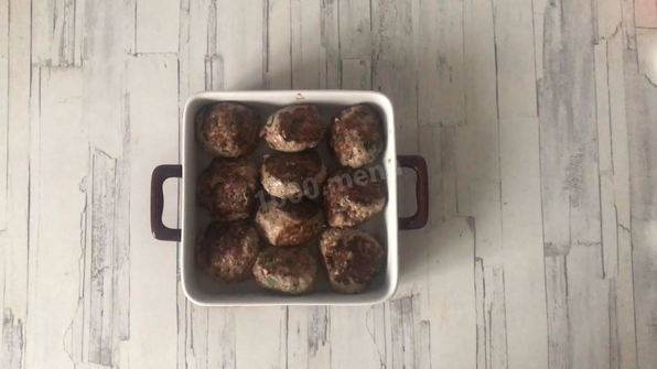 фрикадельки в духовке с подливкой