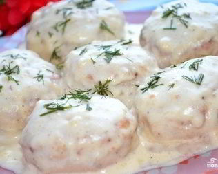 Фрикадельки в молочном соусе