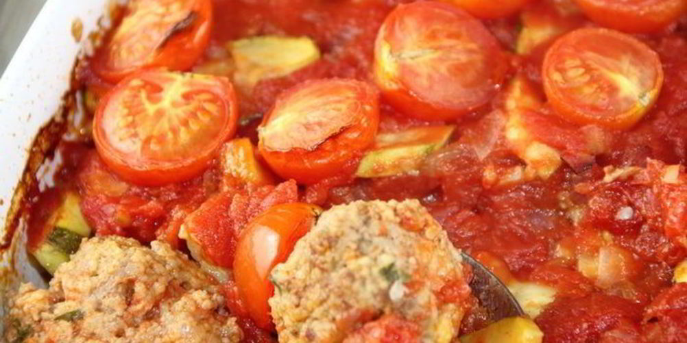 Рецепт фрикаделек, запеченных с овощами