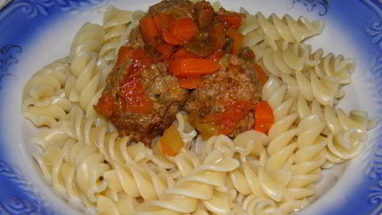 Фузилли с фрикадельками