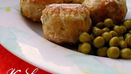 Индюшачьи фрикадельки с лимоном в йогуртовом соусе