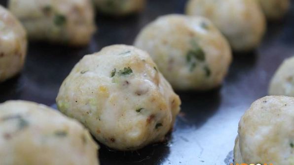 куриные фрикадельки в духовке с соусом