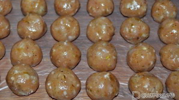 куриные фрикадельки во фритюре