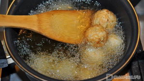 куриные фрикадельки во фритюре