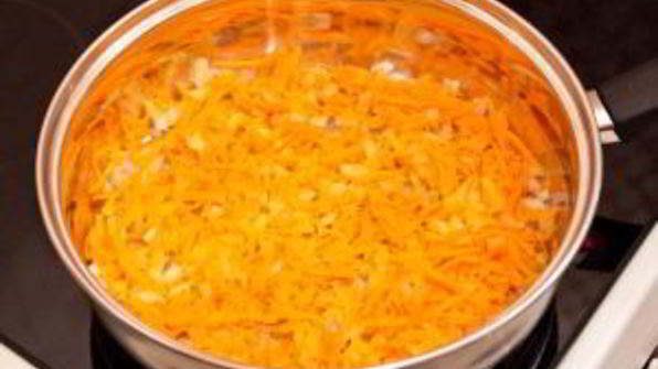 макароны с фрикадельками