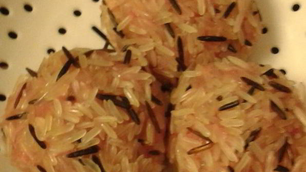 паровые фрикадельки с рисом