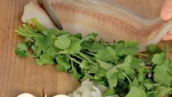 рыбные фрикадельки в имбирном соусе