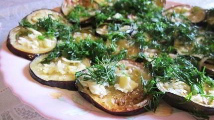 Гарнир из жареных баклажанов