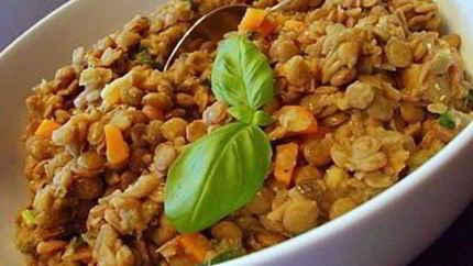 Чечевица с курицей в мультиварке