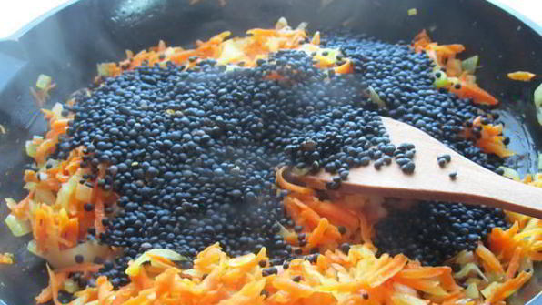 чечевица с овощами