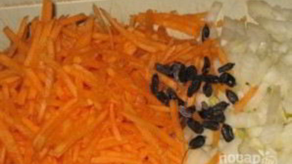 чечевица с рисом, грибами и морковью