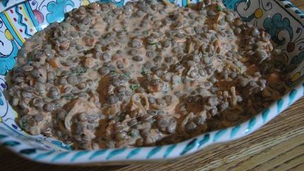 Чечевица в сливочно-томатном соусе