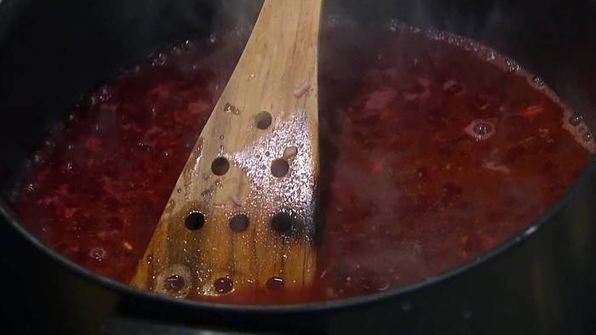 черный рис с копченой форелью