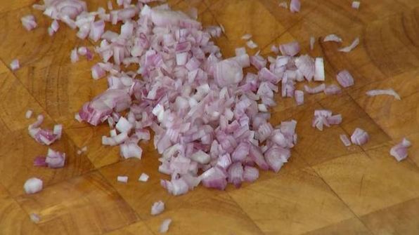 черный рис с копченой форелью