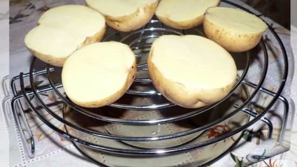 картофель печеный в микроволновке