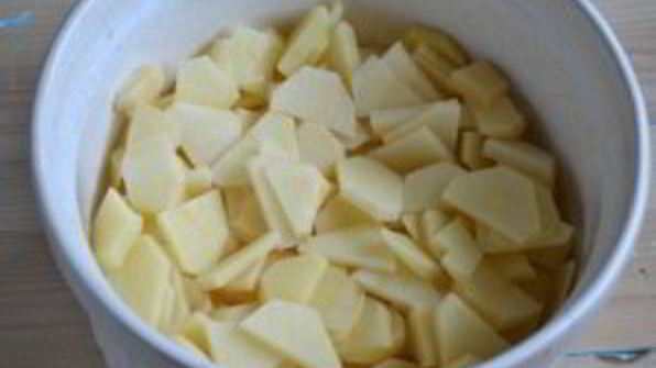 картофель под соусом бешамель