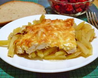 Картофель с филе курицы в духовке