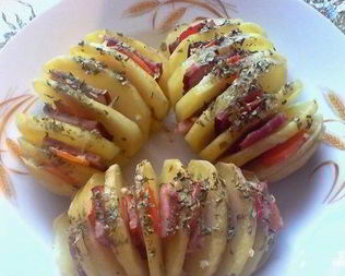 Картошка с ветчиной в духовке