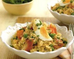 Кеджери — рис с копченой рыбой и овощами