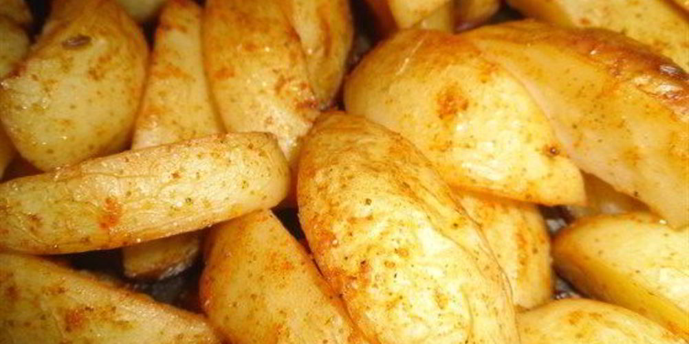 Рецепт молодого картофеля по-деревенски с паприкой