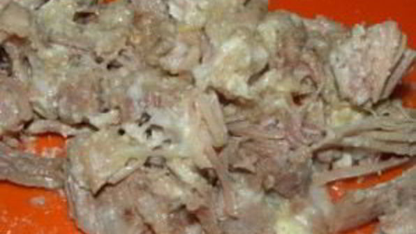 мятая картошка с тушенкой