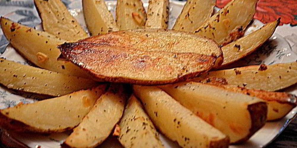 Рецепт пряного картофеля дольками
