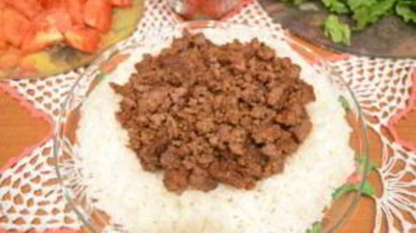 рис с фаршем на сковороде