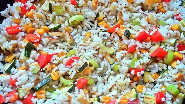 рис с овощами и ветчиной