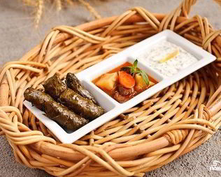 Долма из виноградных листьев