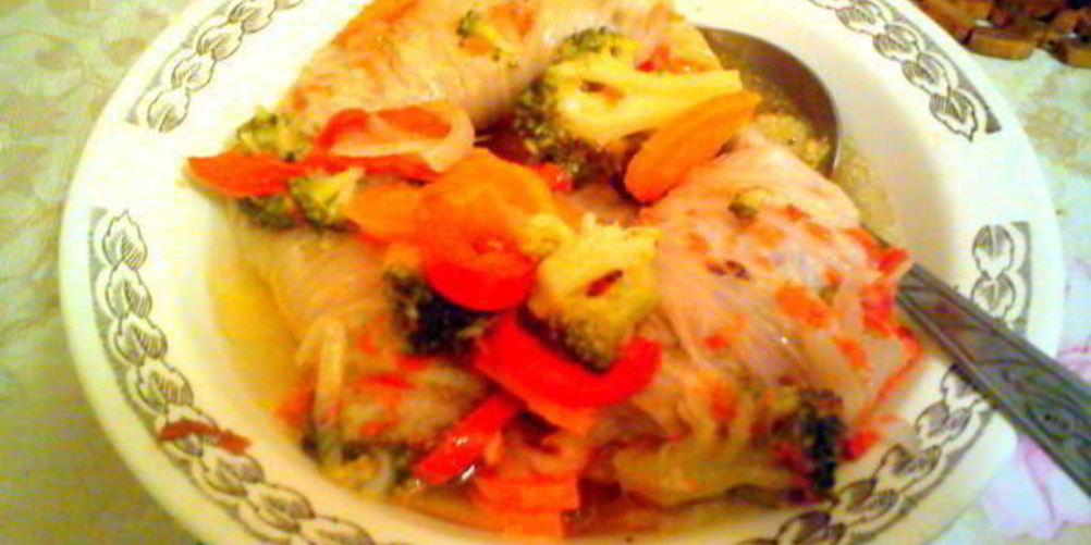 Рецепт голубцов из пекинской капусты на овощной подушке