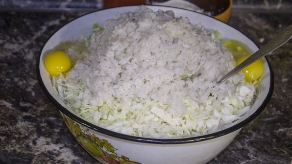 ленивые голубцы в духовке в сметанном соусе