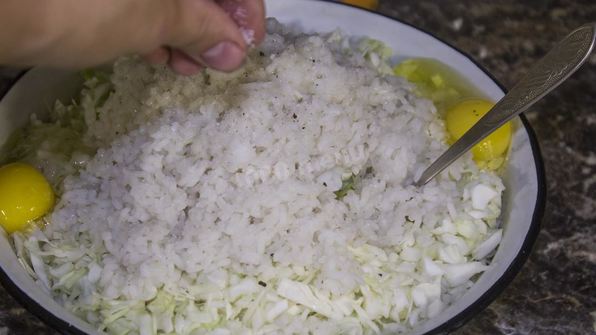 ленивые голубцы в духовке в сметанном соусе