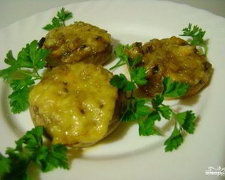 Фаршированные шампиньоны в мультиварке