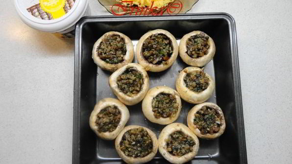 фаршированные шампиньоны запеченные с сыром в духовке