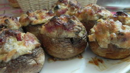 Фаршированные шампиньоны