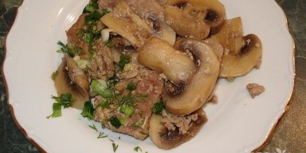 Рецепт грибов со свининой в мультиварке