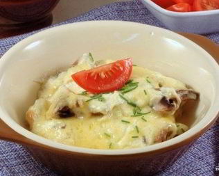 Грибы в сметане, запеченные в духовке