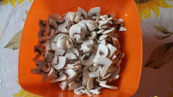 грибы в сметанном соусе